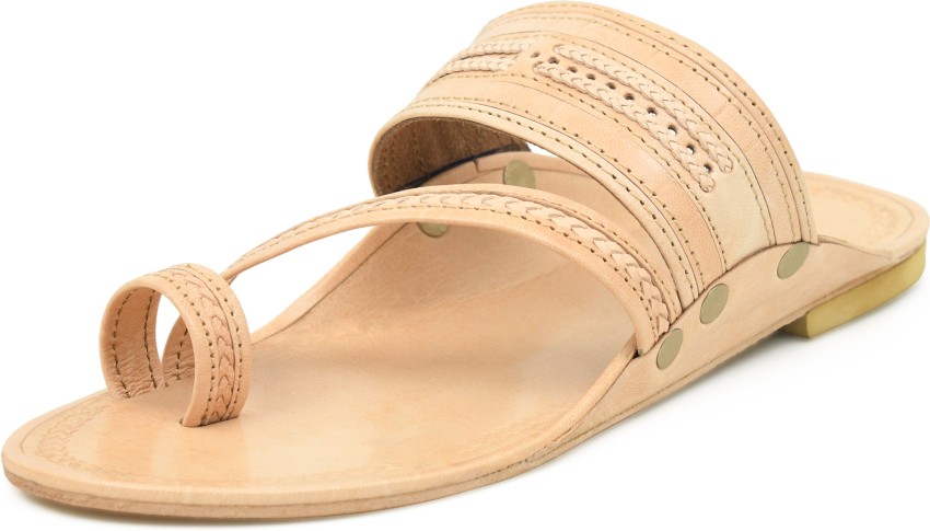 Kolhapuri chappal for wedding hot sale