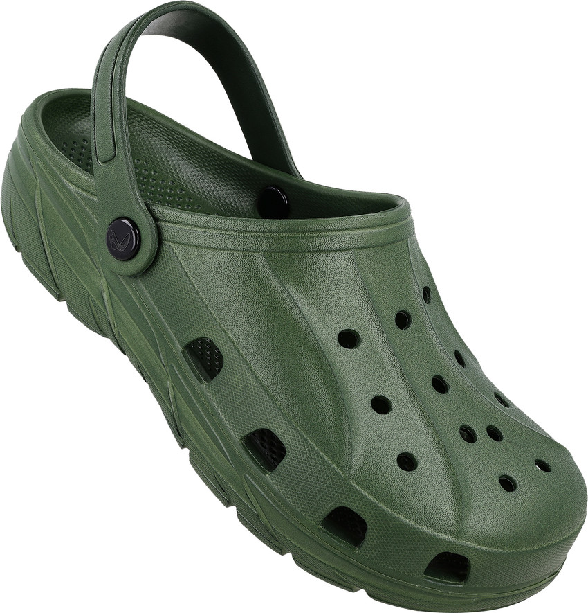Walkaroo crocs hotsell
