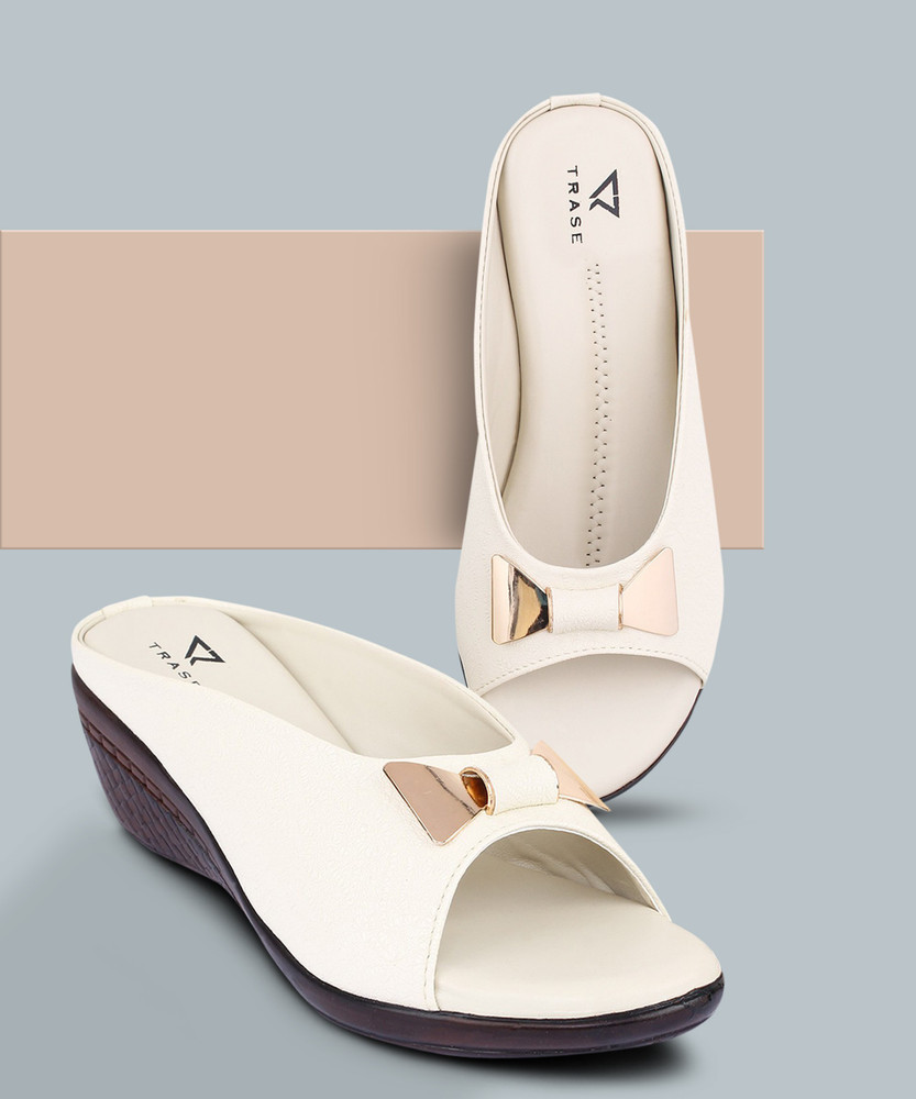 Off 2025 white wedges