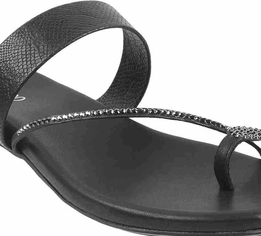 Metro black clearance thong sandals