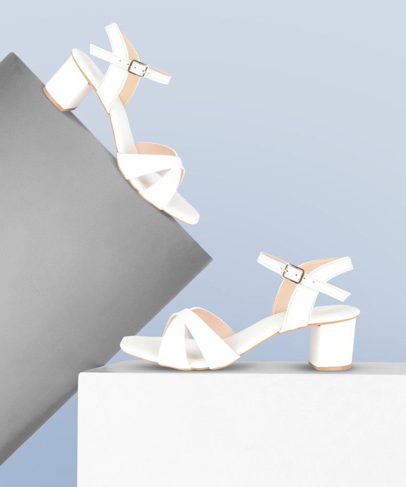 White best sale heels flipkart