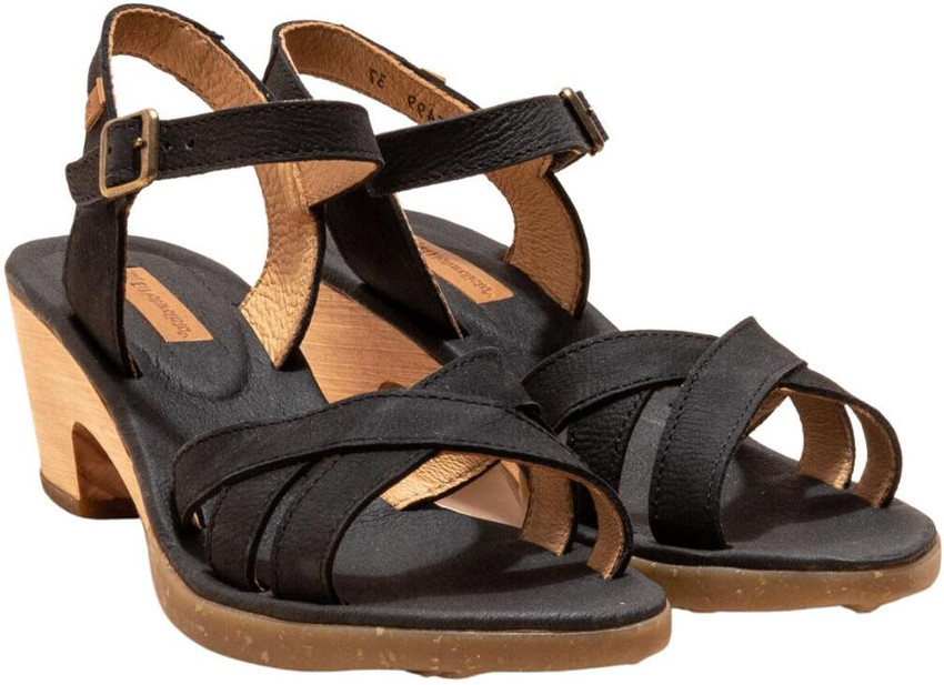 El sale naturalista sandals