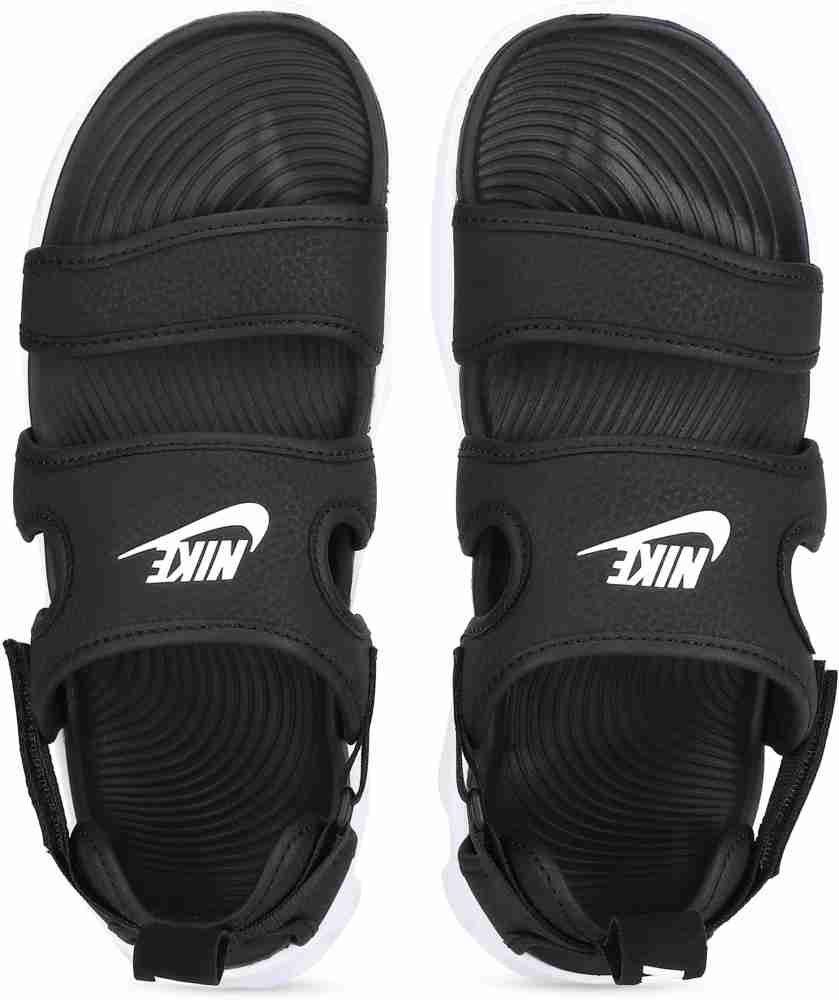 Nike athletic online sandals