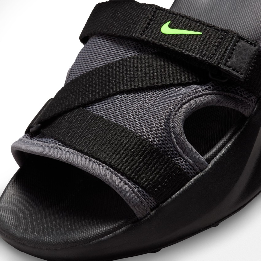 NIKE AIR MAX SOL Men Black Sports Sandals Buy NIKE AIR MAX SOL