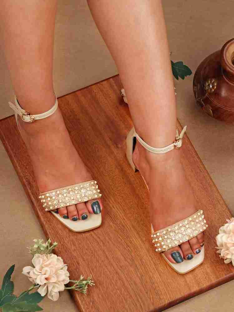 Ankle outlet strappy sandals