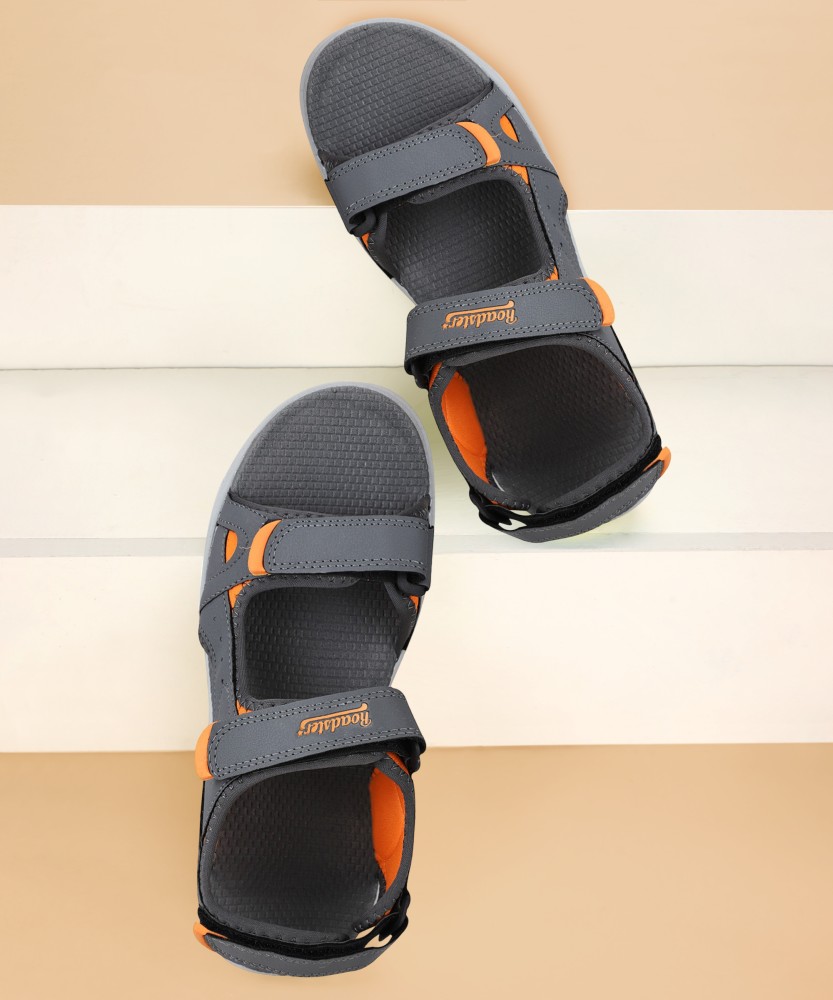 Roadster sandals hot sale flipkart