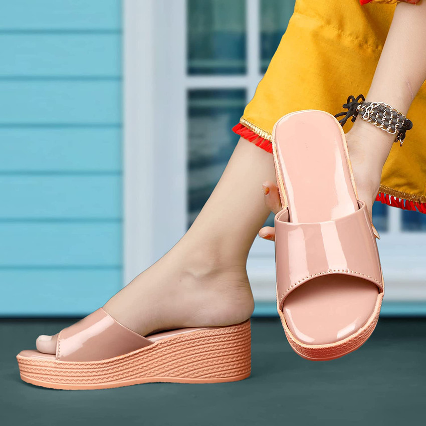 Slippers wholesale sales near me