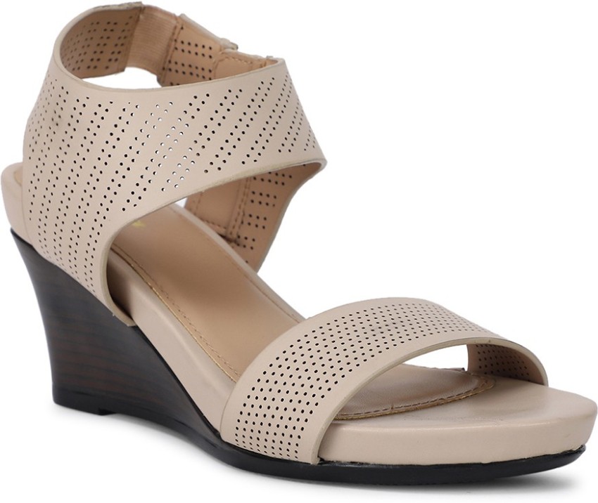 Bata 2025 wedge sandals