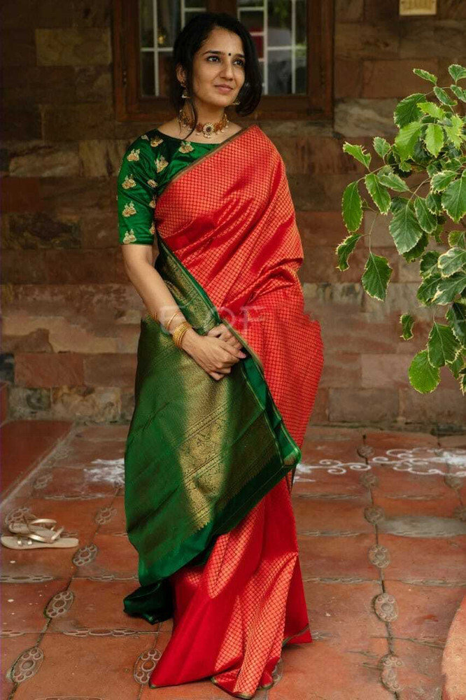 Shop Pure Silk Saree Online in India At Best Price | Me99