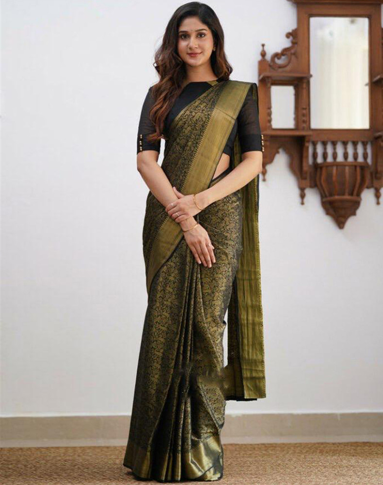 Details 181+ flipkart golden saree super hot vietkidsiq.edu.vn