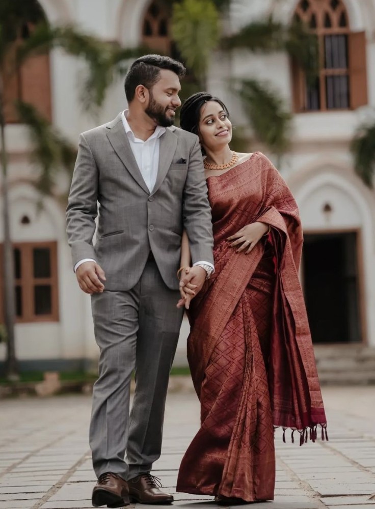 Matching blazer for red saree hotsell