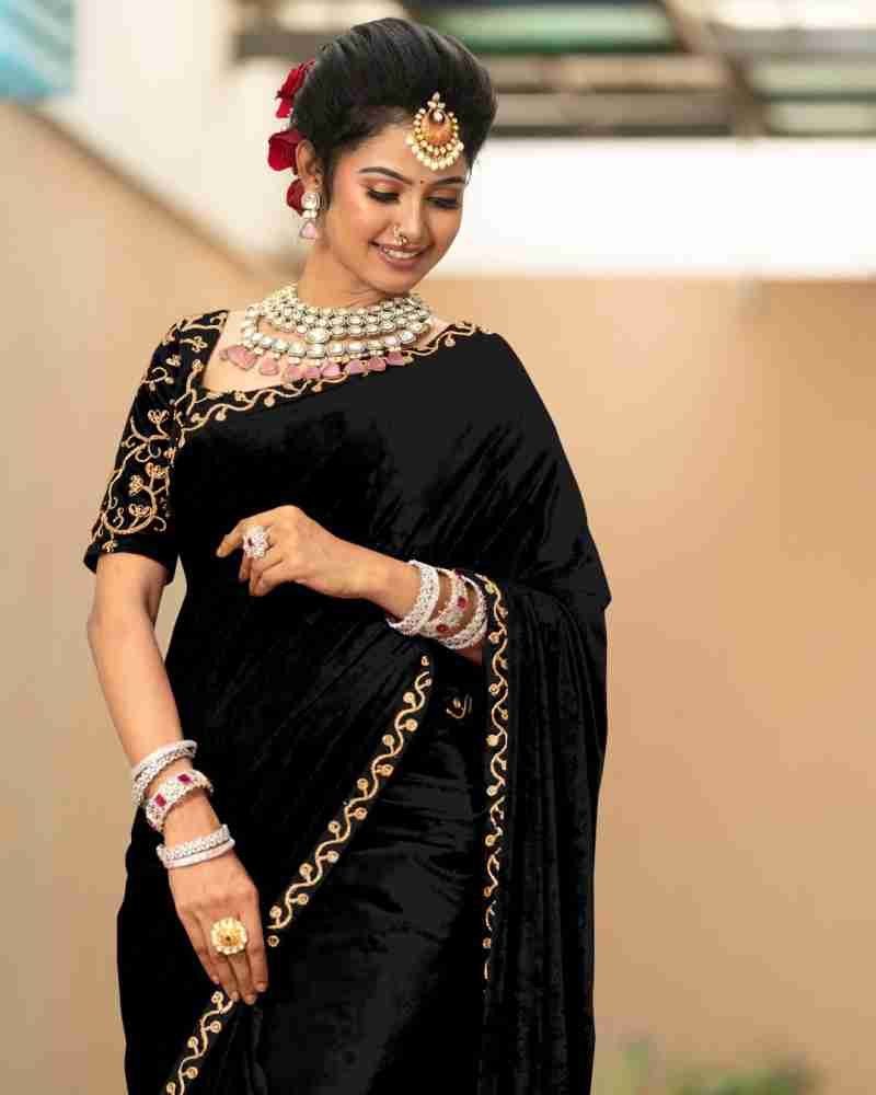 Bollywood 2025 black saree