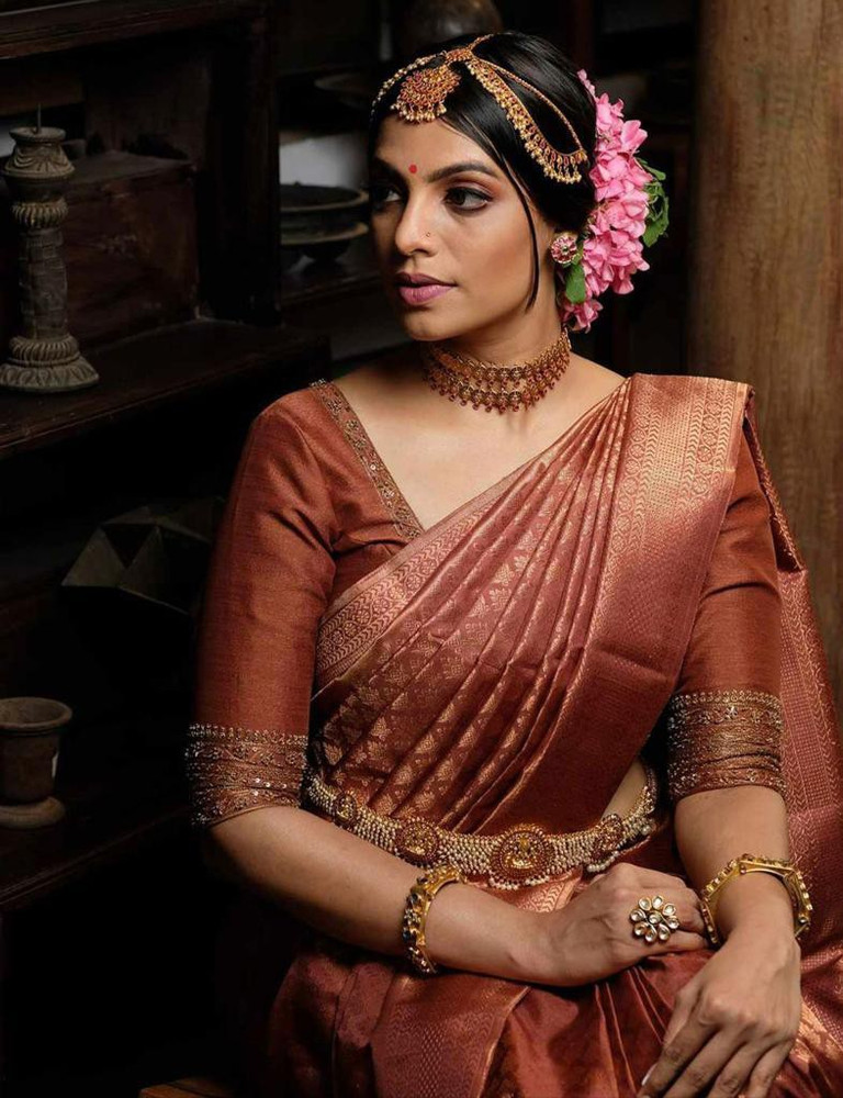 Buy CLASSLIFESTYLE Woven Banarasi Jacquard Gold Maroon Sarees Online Best Price In India Flipkart