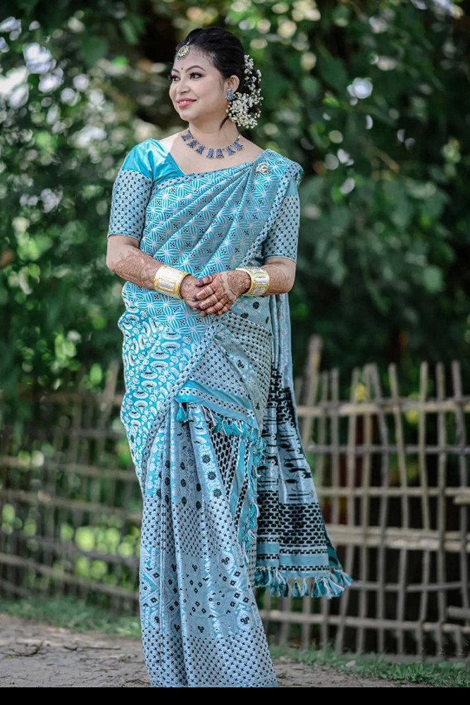 Low price mekhela sador on sale