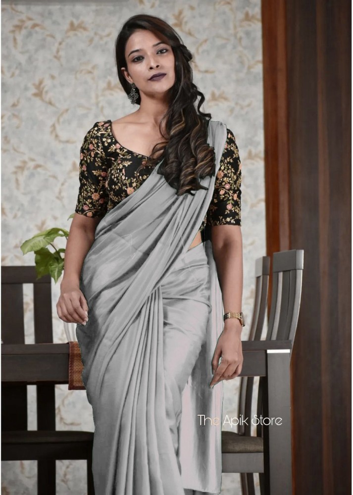 riddhi fashion Embroidered Bollywood Chiffon Saree