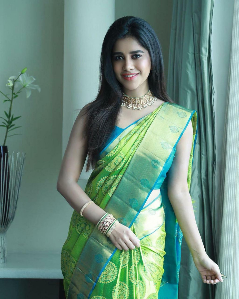 Amazing sarees online on sale