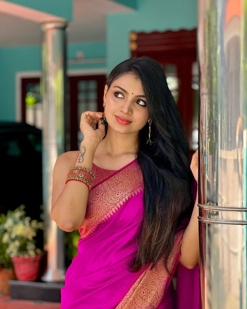 Trending 2024 sarees online