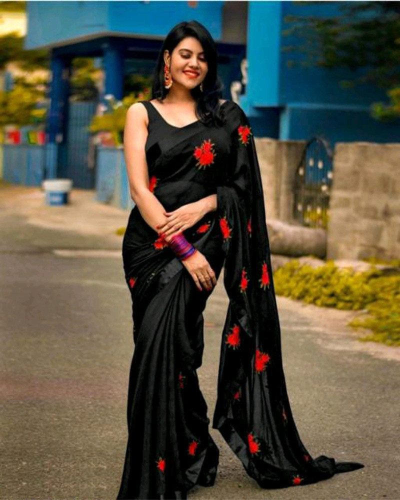 Black sarees outlet online shopping