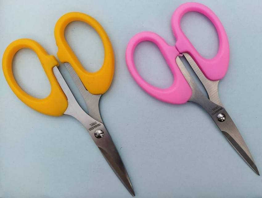 Flipkart DSHARPP YOYO Small Sharp Scissor for home office