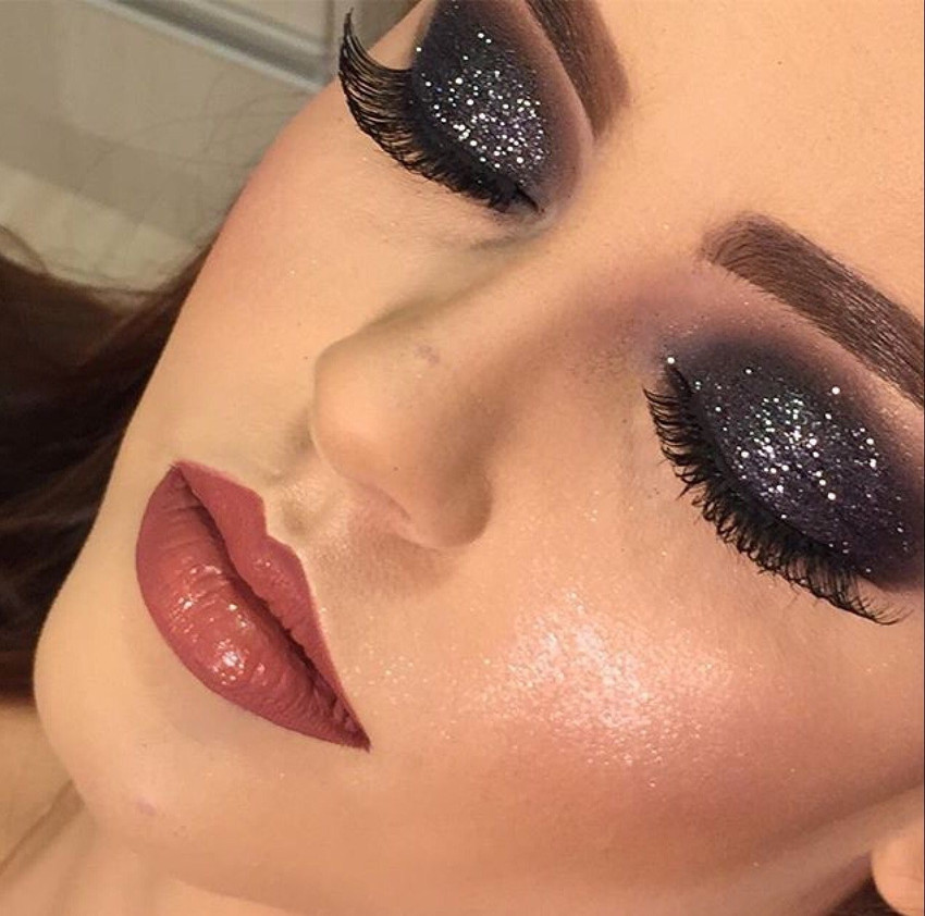 EVERERIN Loose Black Shimmer Powder Eye Shadow Nail Art And Lips