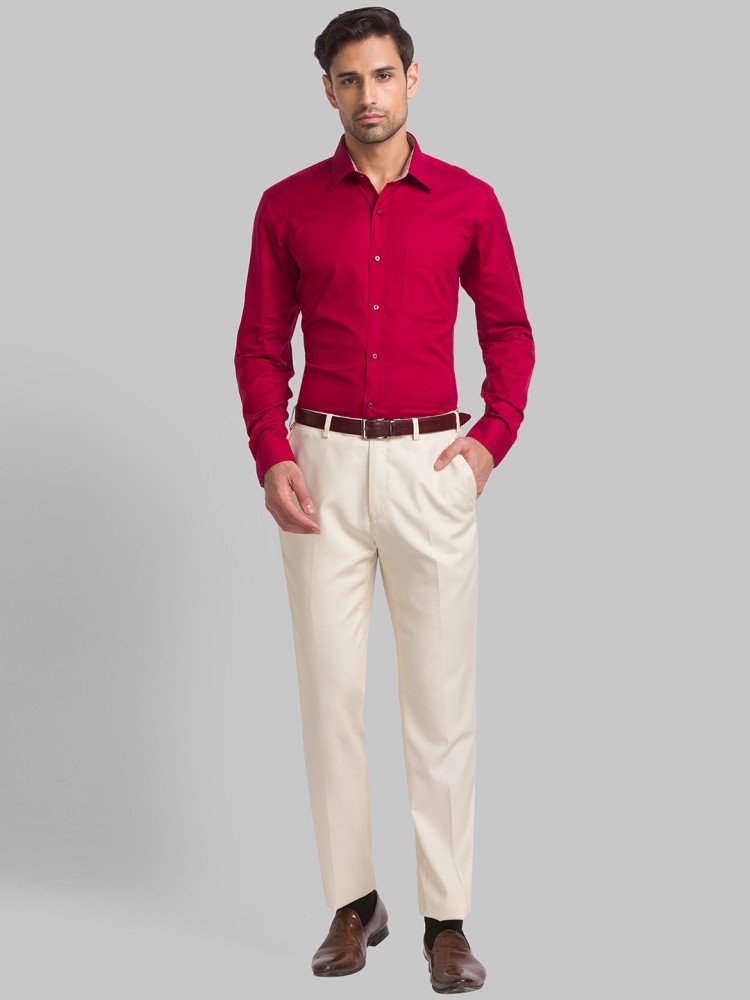 khakis with red shirt