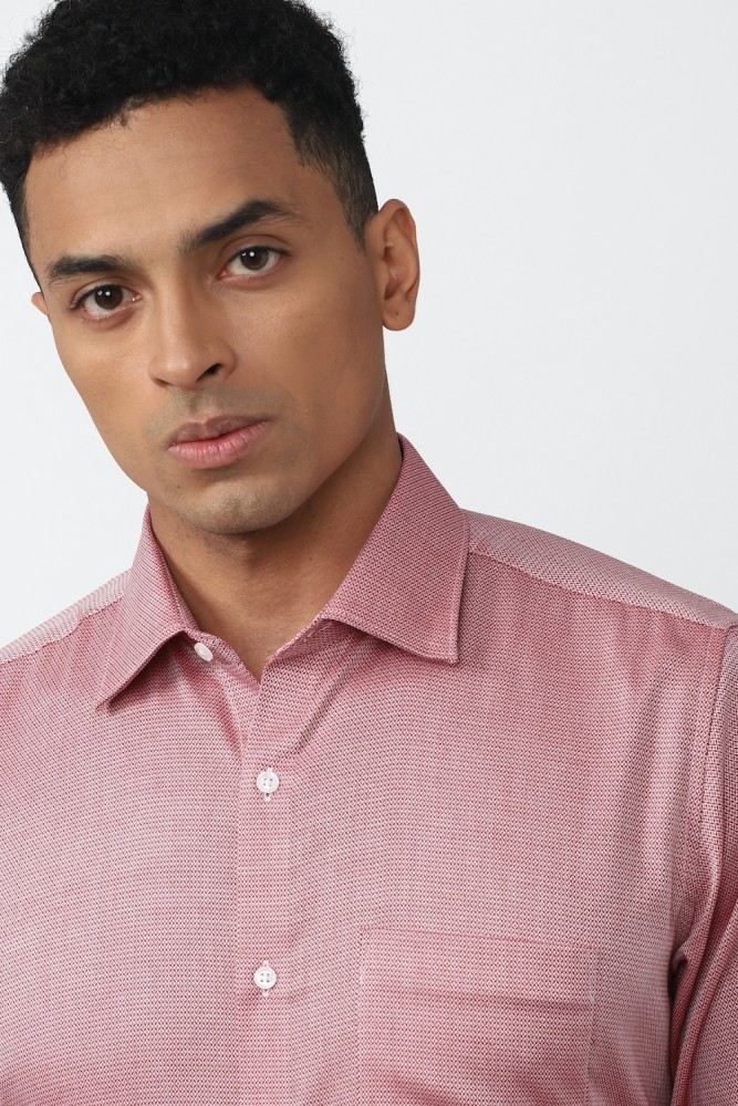 Van Heusen India on X: This Father's Day, #ExpressItForTheMan and gift  your gratitude with a casual shirt that reflects your father's refreshing  aura. Get 25% off on your purchase across Van Heusen
