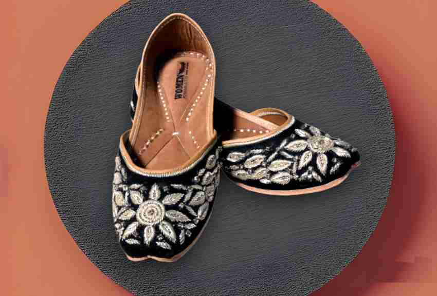 Women Punjabi Jutti Women s Punjabi Black Jutti Stylish And Party Wear Look for Women and Girls Jutis For Women Buy Women Punjabi Jutti Women s Punjabi Black Jutti Stylish And Party Wear