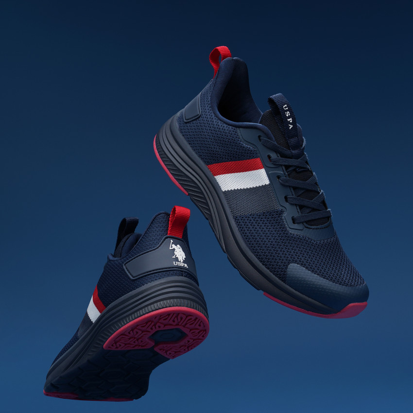 polo running shoes