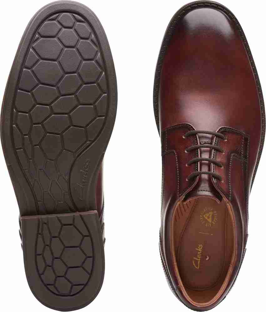 Brown shoe laces deals clarks