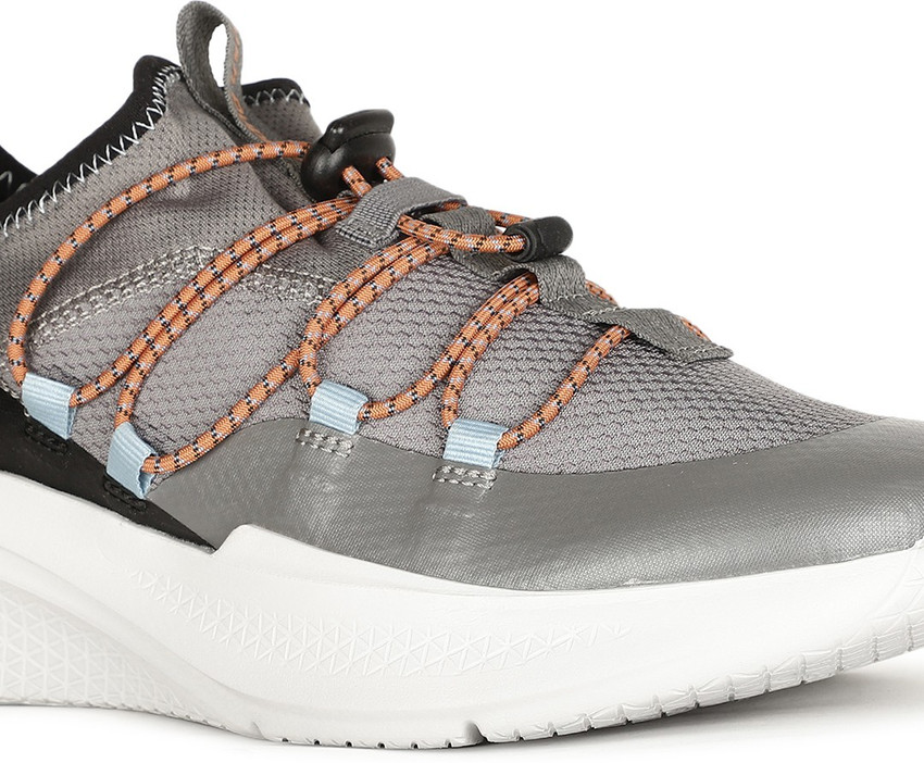 Men's bungee sales trail shoe