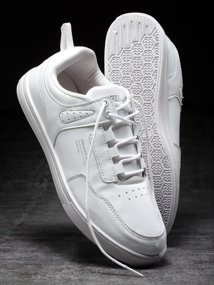 White sneakers store size 14