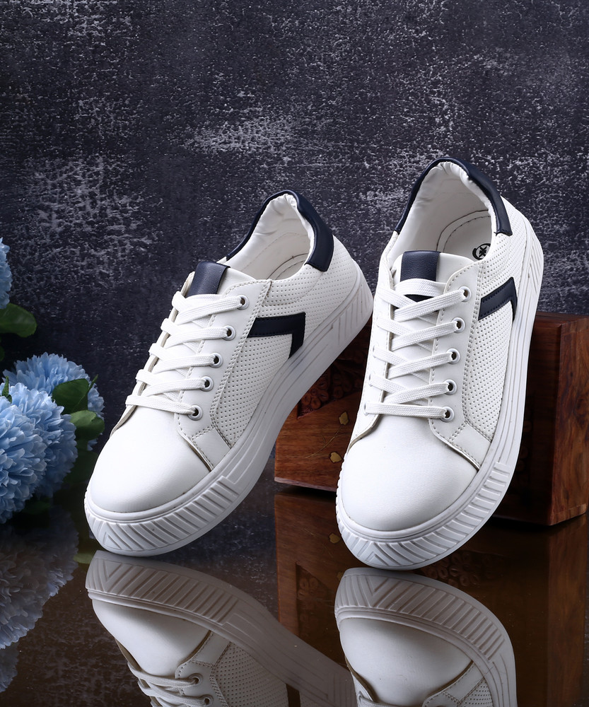 New stylish sneakers sale