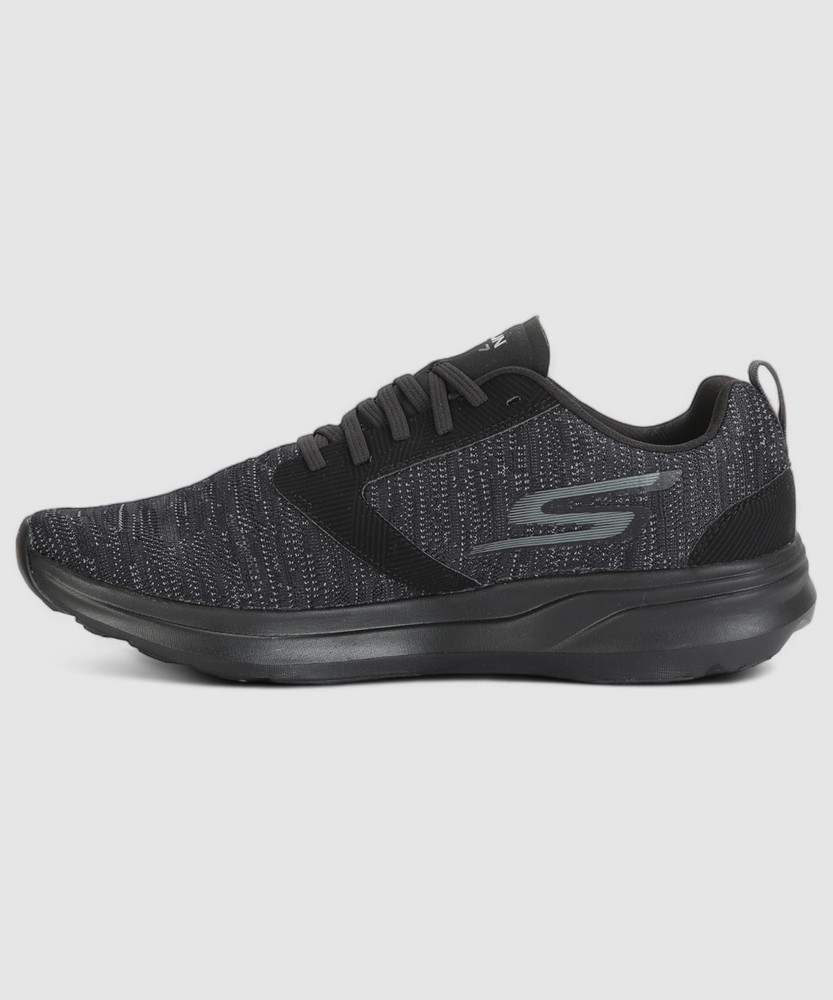 Ride 7 skechers store