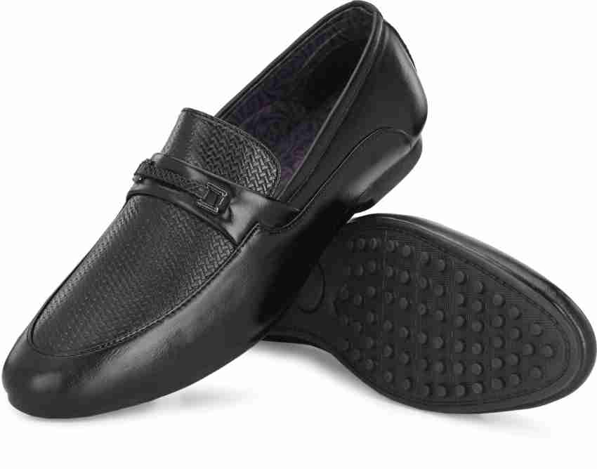 Egle on sale shoes flipkart