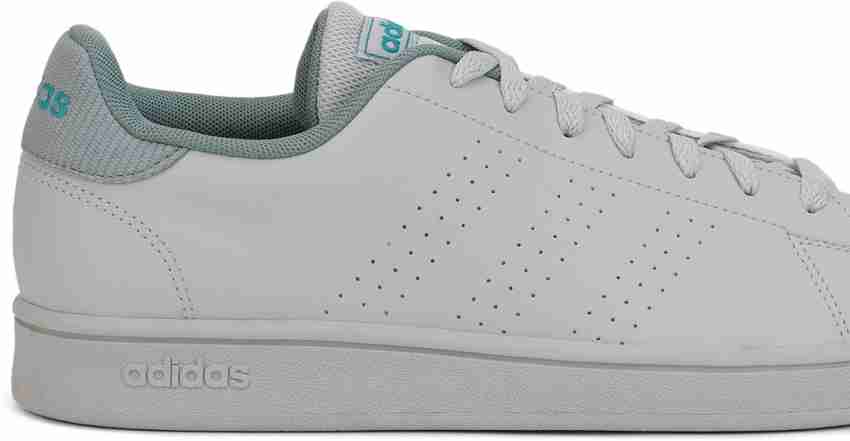 Adidas advantage hot sale sneaker silver