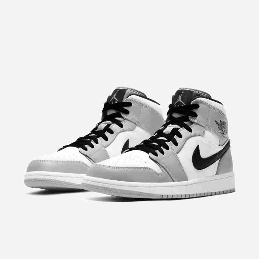 Air selling Jordan 1 Mid