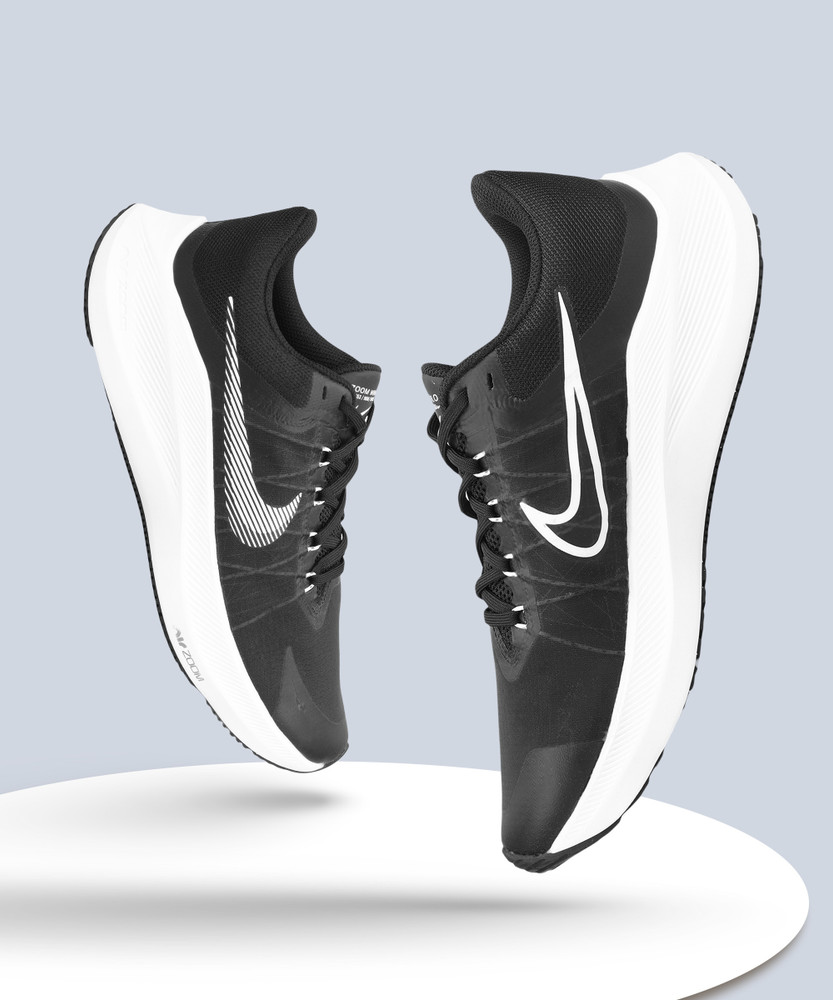 nike men's zoom winflo 8 running shoes