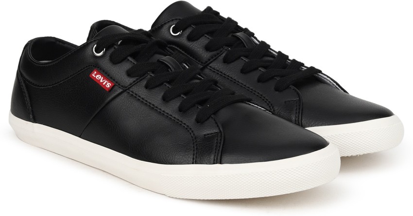 Levi's deals woods sneakers