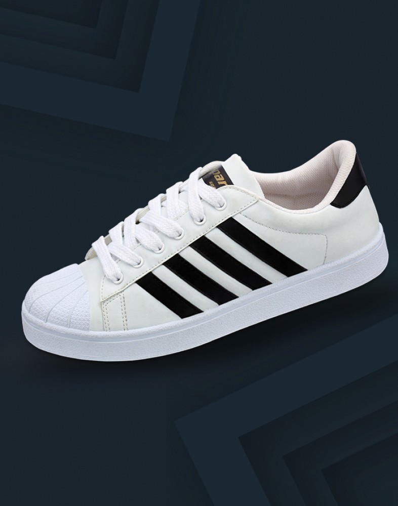 Sparx SM 323 Stylish Comfortable Sneakers For Men Buy Sparx SM 323 Stylish Comfortable Sneakers For Men Online at Best Price Shop Online for Footwears in India Flipkart