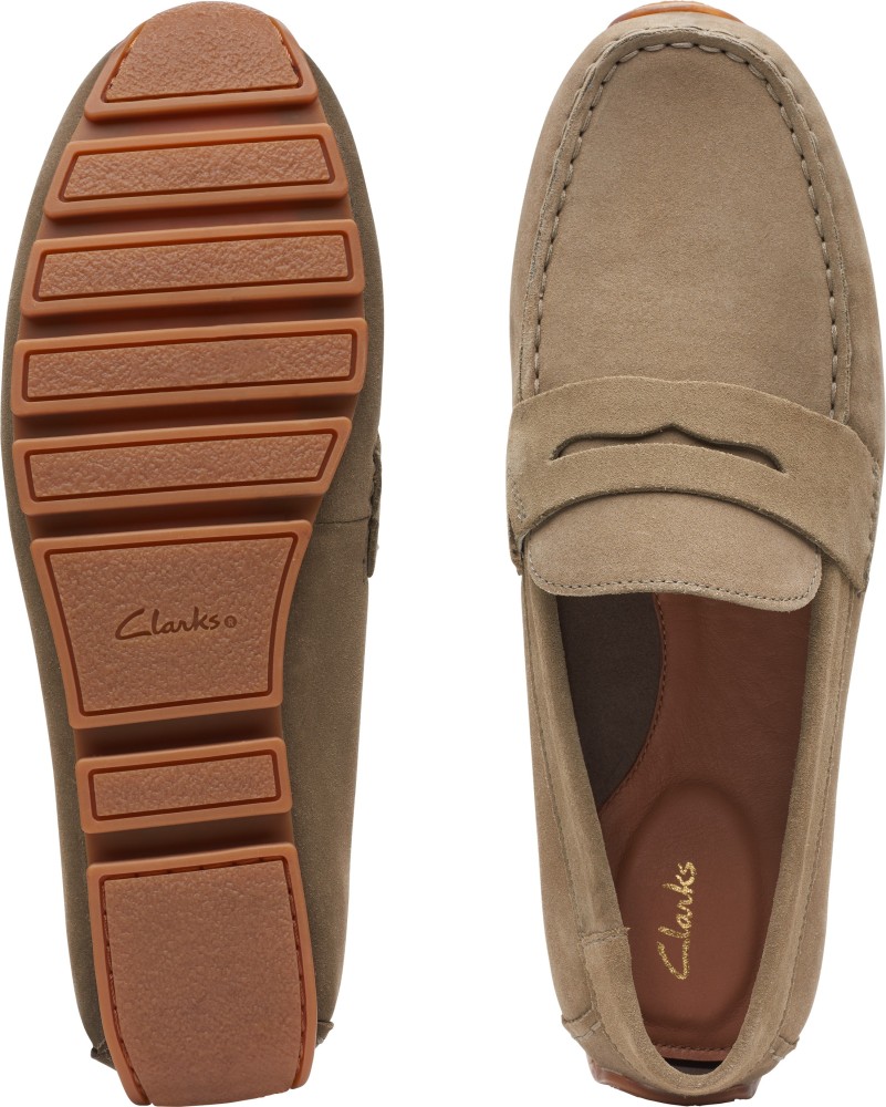 Clarks suede outlet loafer