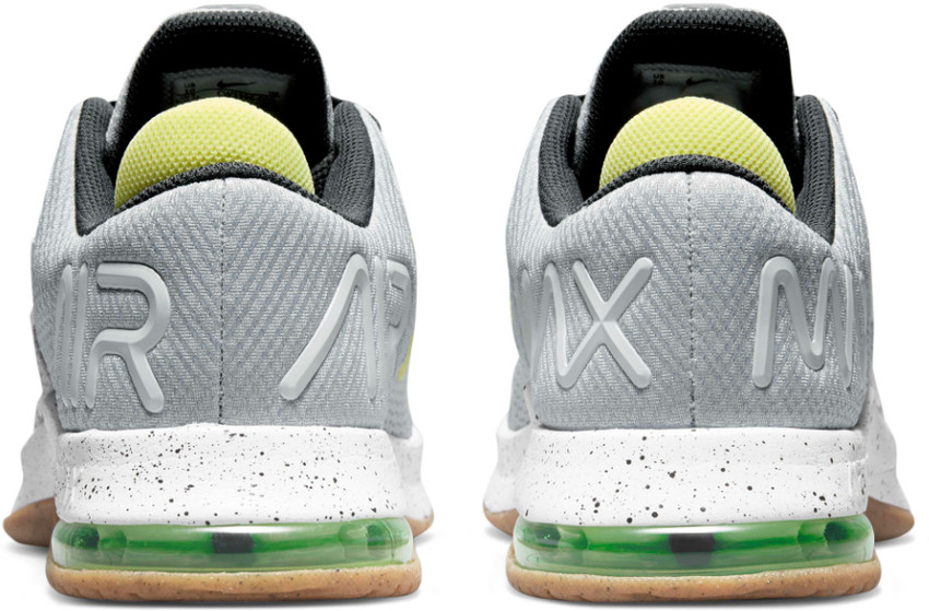cw3396 nike