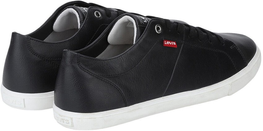 Levi's men's woods navy blue best sale sneakers