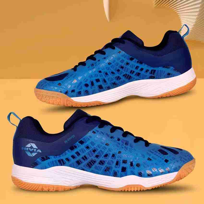 Nivia cheap badminton shoes