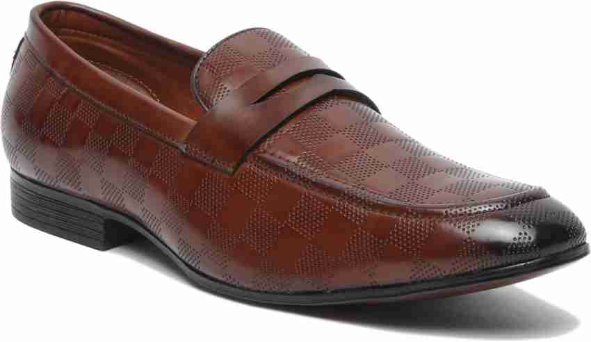 Buy online Mens Black Slip On Loafer from Casual Shoes for Men by  Mutaqinoti for ₹1429 at 71% off