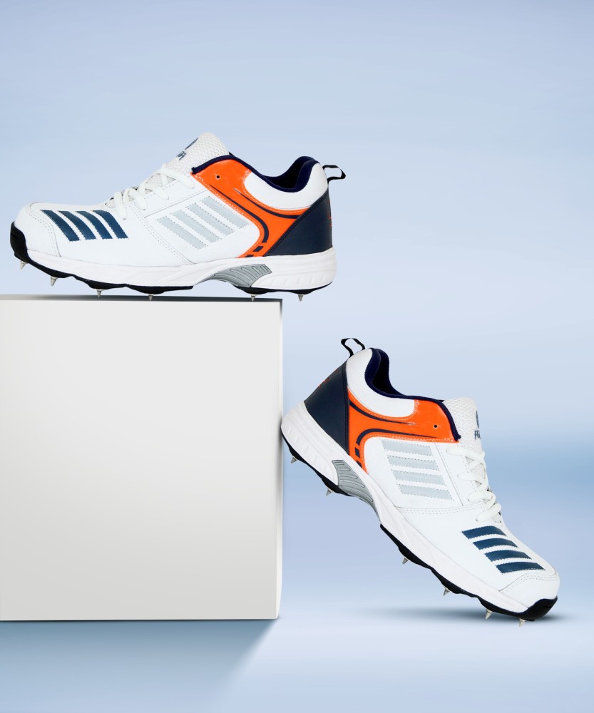 Cricket shoes deals online flipkart