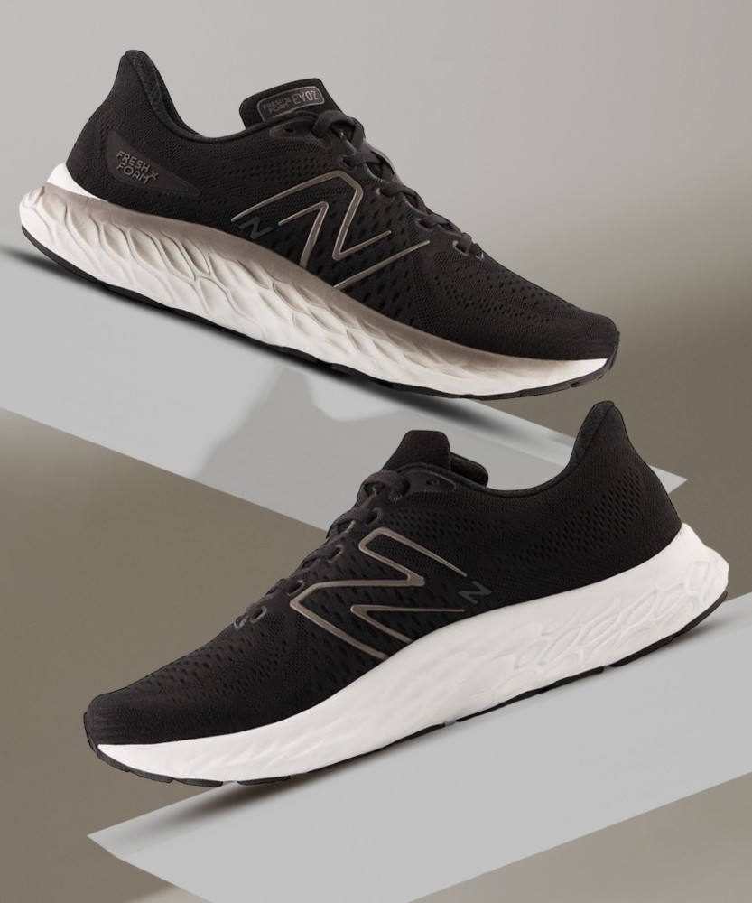 New balance running hot sale shoes flipkart