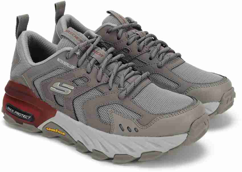 Skechers hot sale ultra r2