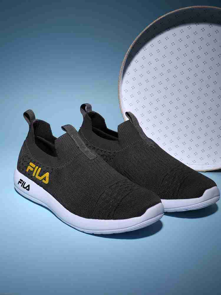 Fila on sale lightweight shoes