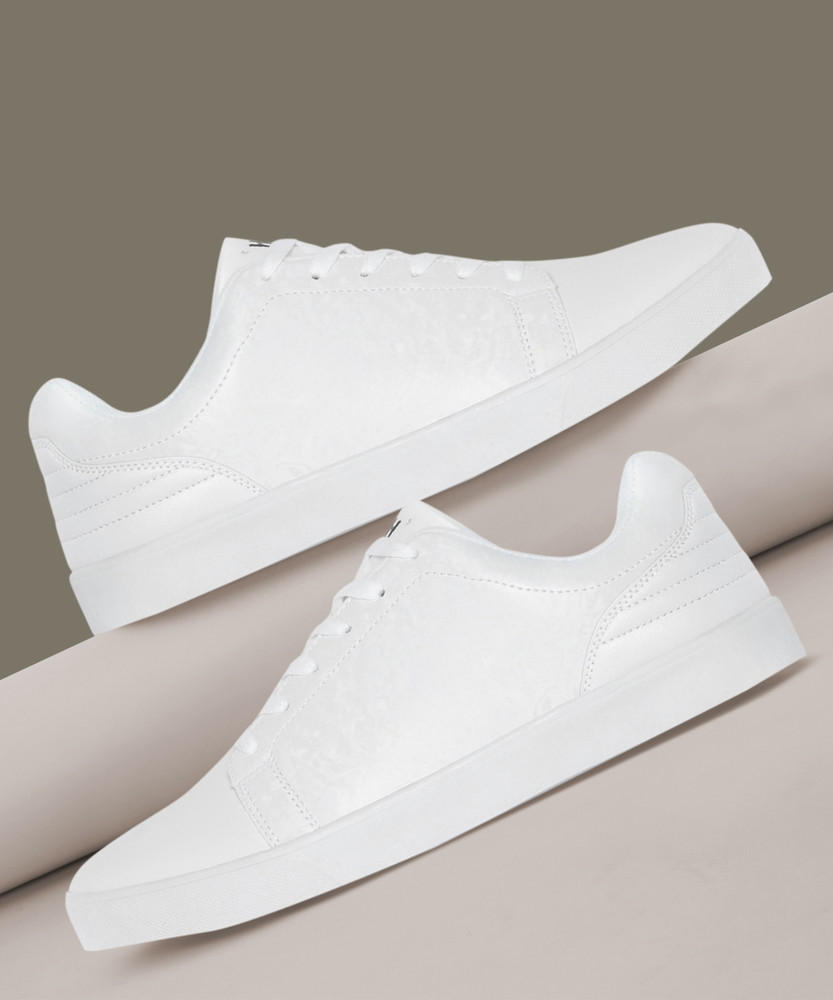 HRX by Hrithik Roshan Sneakers For Men - Buy HRX by Hrithik Roshan Sneakers  For Men Online at Best Price - Shop Online for Footwears in India |  Flipkart.com