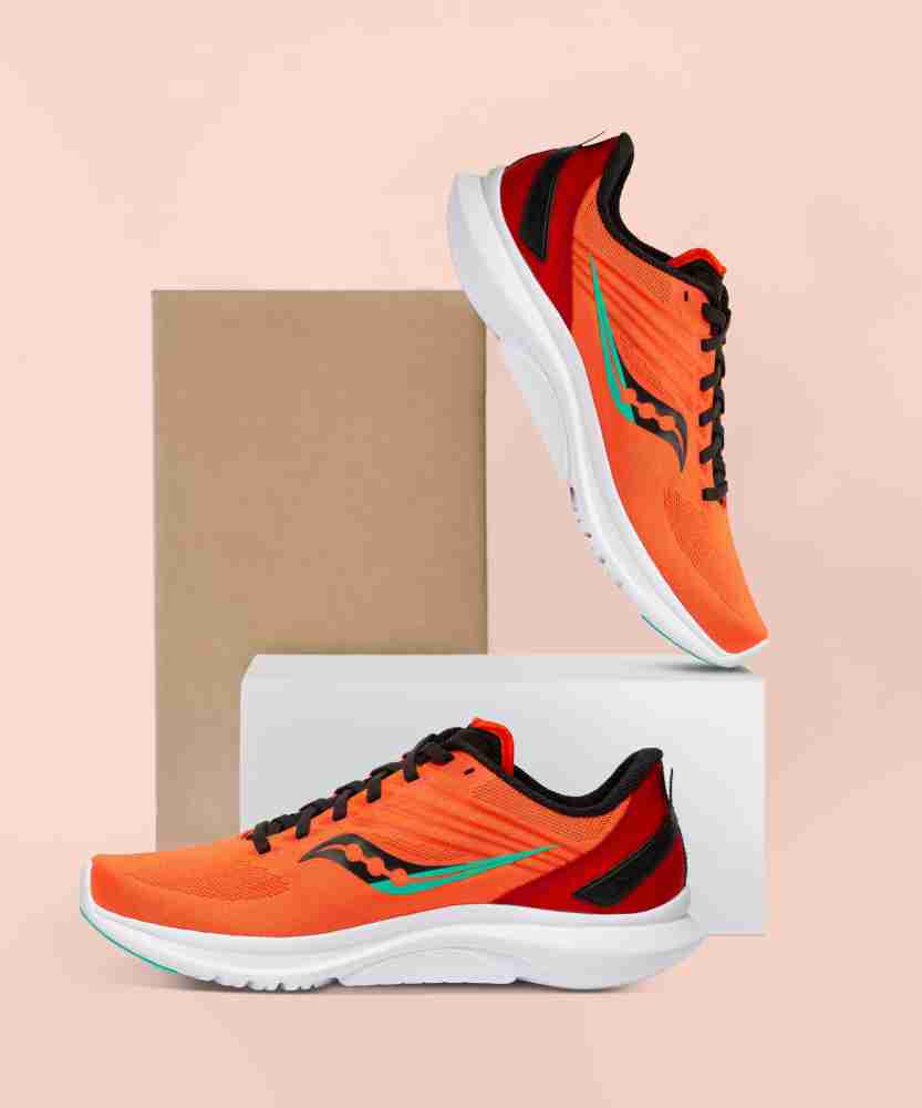 Kinvara 11 outlet coral